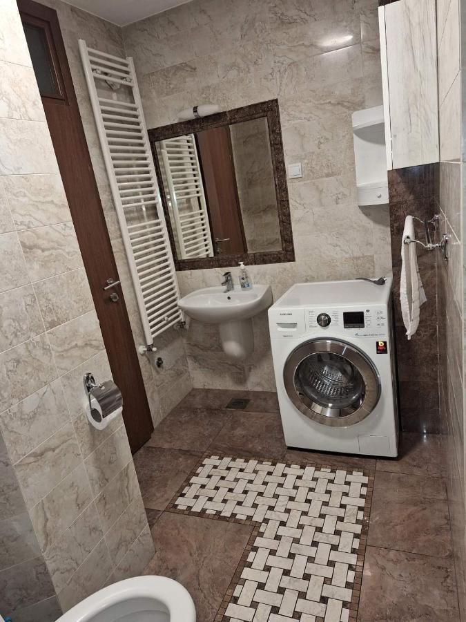 Luks Apartment 巴尼西卢卡 外观 照片