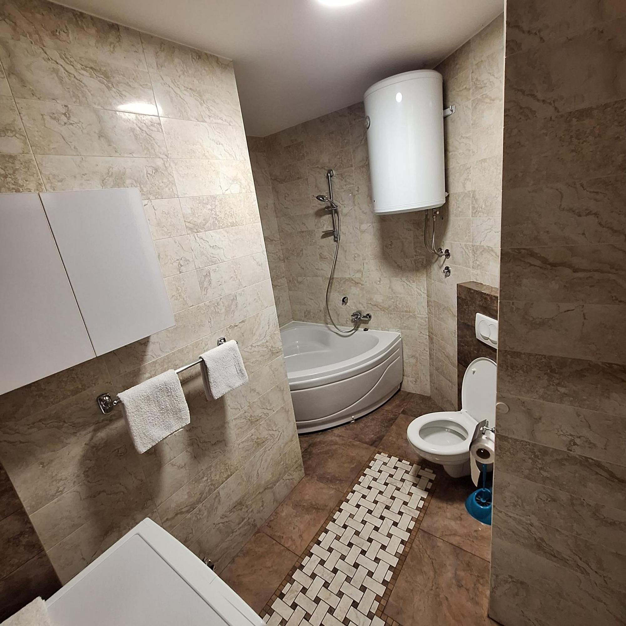Luks Apartment 巴尼西卢卡 外观 照片