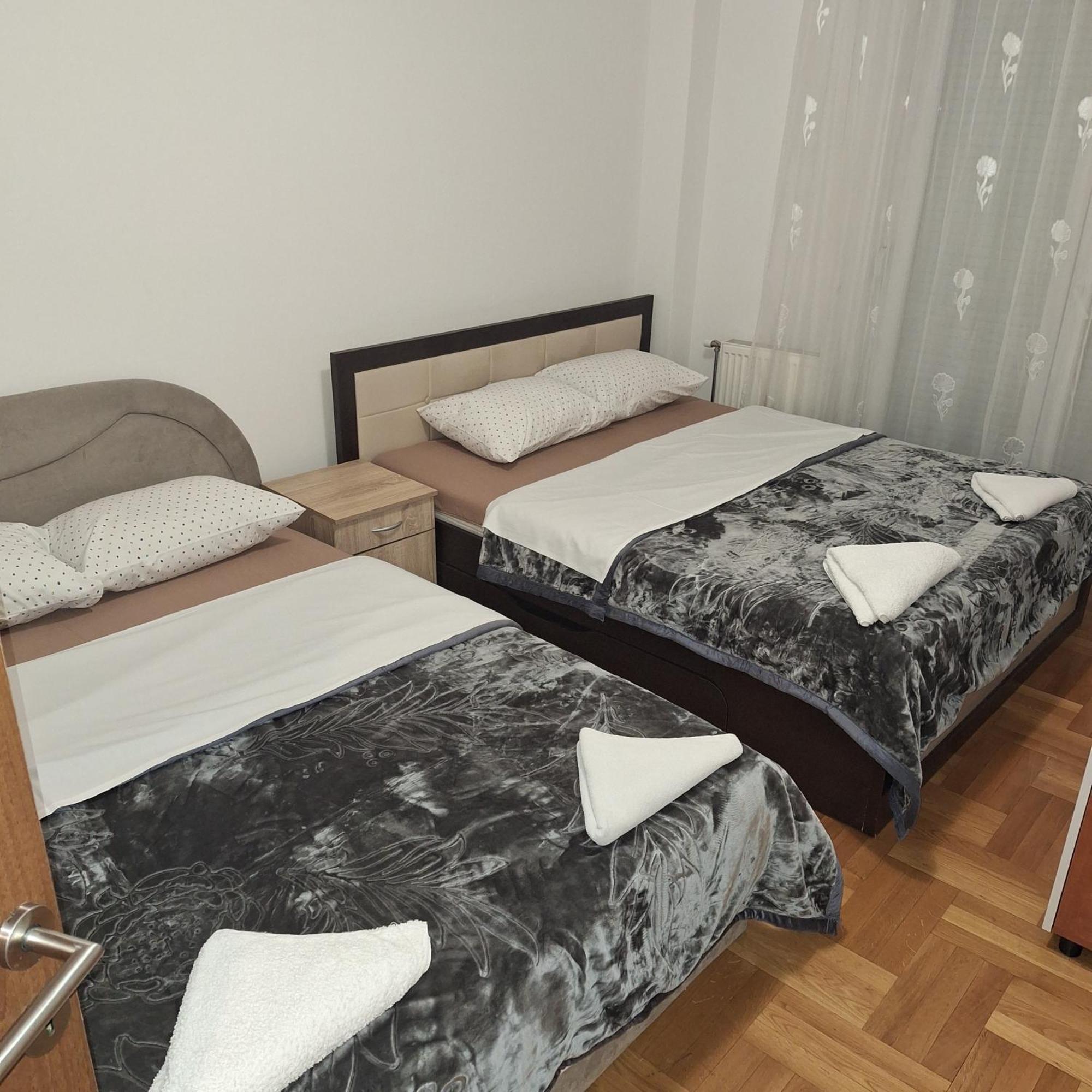 Luks Apartment 巴尼西卢卡 外观 照片