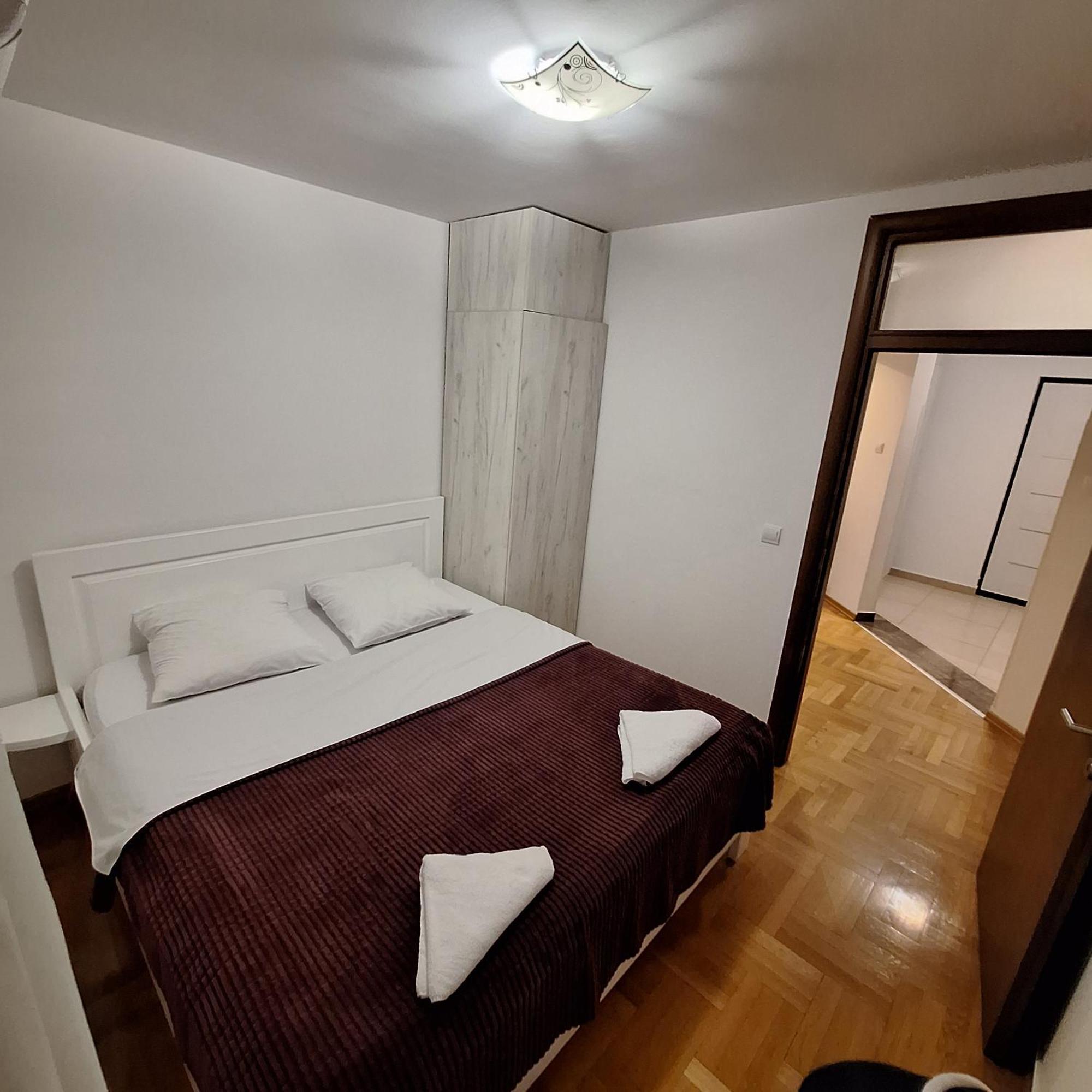 Luks Apartment 巴尼西卢卡 外观 照片